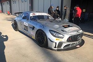 Fabio Francia sulla Mercedes AMG GT4 della V-Action