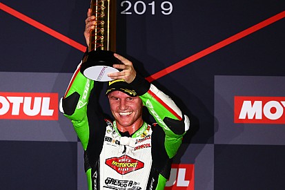 SSP300, Losail: Deroue vince in volata