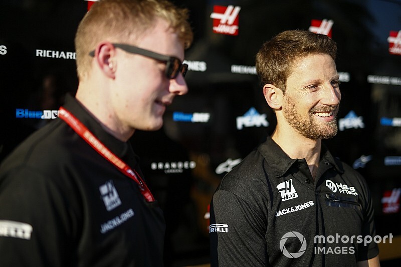 Grosjean a februári padlólemezt használja a hétvégén