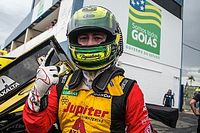 Casagrande voa e garante pole em treino marcado por pancada de chuva em Goiânia