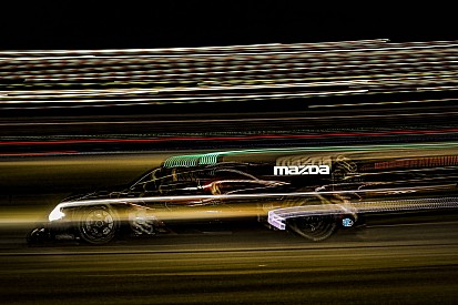 Mazda, Porsche, Lamborghini lead Roar night practice