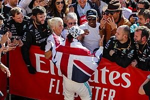 Hamilton elismerte, nem egyszerű a kapcsolata az édesapjával