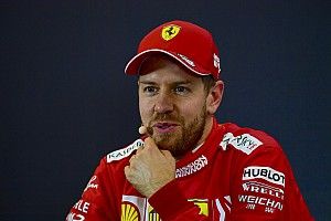 Továbbra sem zárja ki Vettel szerződtetését a Mercedes