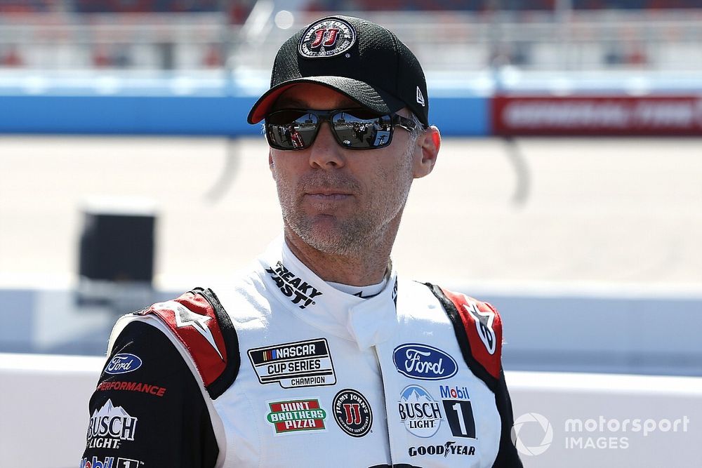 Harvick on need to approach NASCAR return with "open mind"