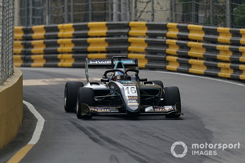 Prowizoryczne pole position dla Hughesa