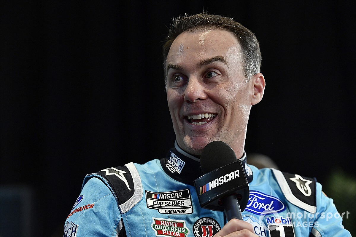 Kevin Harvick "going to have fun" with his eNASCAR debut