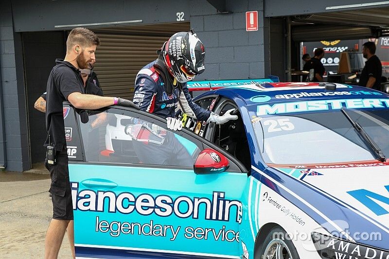 Chaz Mostert, #25 Walkinshaw Andretti United Holde Commodore