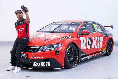 Hamilton secures BTCC return with Team Hard