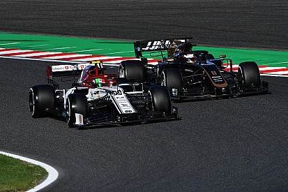 Grosjean megosztaná a szurkolók figyelmét