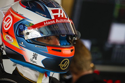 Bottas csak Grosjeanon „tesztelt” vasárnapra? Még egy padlólemezt is felajánlott