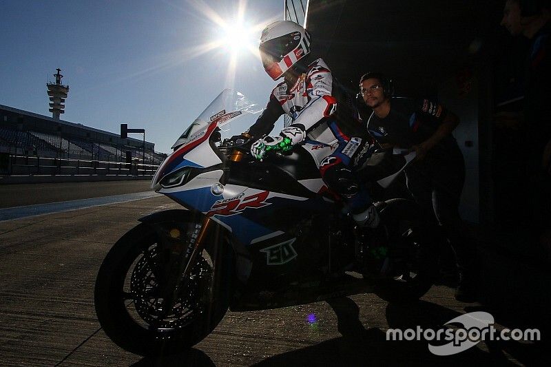 SBK 2020: BMW potrebbe portare dei cerchi in carbonio
