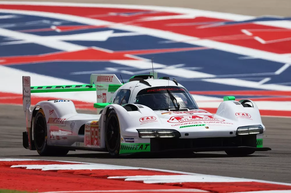 #99 Proton Competition Porsche 963: Harry Tincknell, Neel Jani, Julien Andlauer