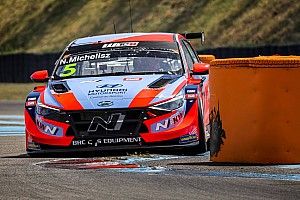 Berthon győzött, Michelisz ötödik, Nagy nagyot ment az első francia futamon!