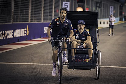 Prost: Ricciardo'nun takıma gelmeyi kabul etmesi Renault'yu şaşırttı
