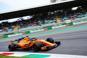 Alonso, Singapur'da puan hedefliyor