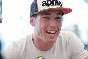 Espargaro hekelt kalender: “Rossi nadoen kan niet meer”