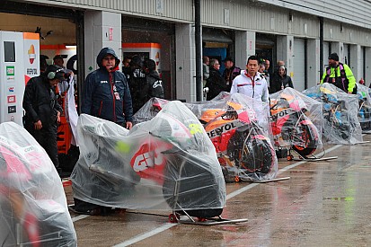 Silverstone: il nuovo asfalto farà arrabbiare i piloti di MotoGP?