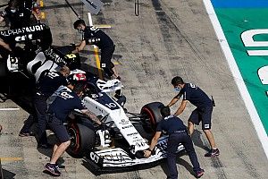 Ezért akadt ki Gasly a tegnapi időmérőnek is beillő szabadedzésen