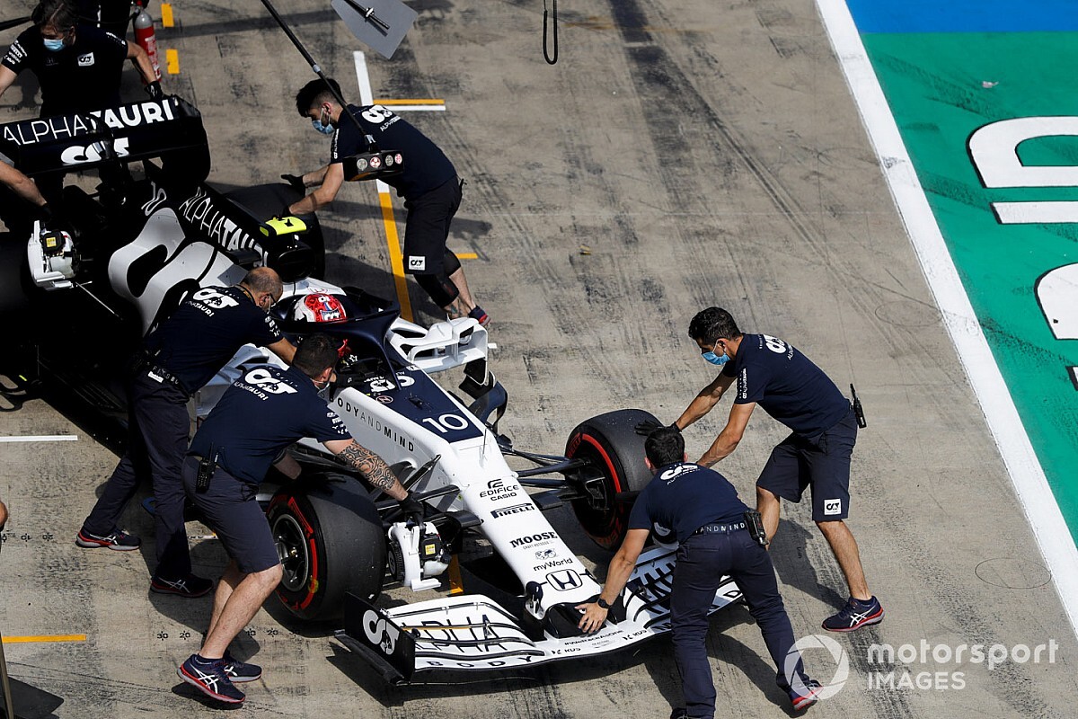 Ezért akadt ki Gasly a tegnapi időmérőnek is beillő szabadedzésen