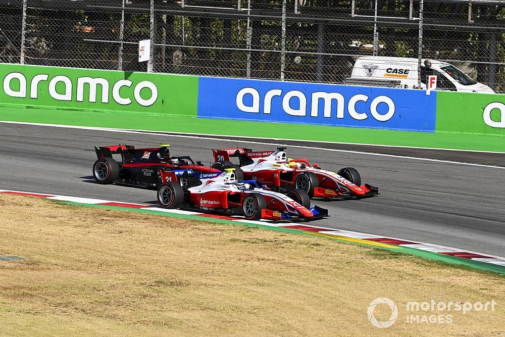 Robert Shwartzman, Prema Racing, leads Mick Schumacher, Prema Racing, and Callum Ilott, UNI-VIRTUOSI