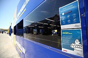 MotoGP: tecnico Michelin positivo al COVID-19