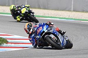 Rins : Avec un demi-tour de plus, je pouvais tenter de passer Zarco