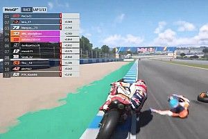 Vídeo: Marc Márquez salva el atropello de su hermano por milímetros