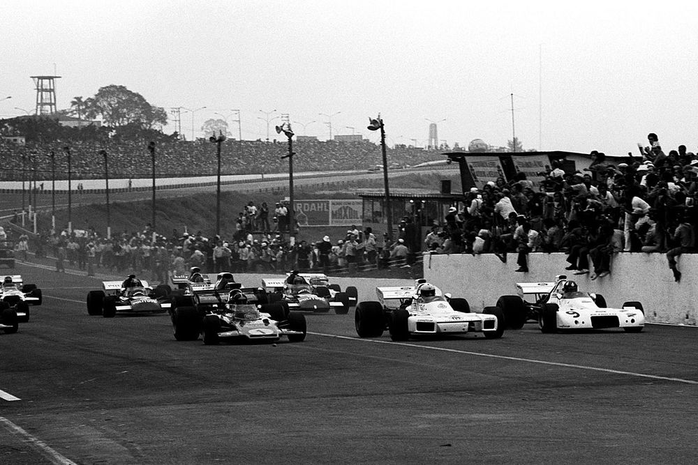 F1: GP do Brasil completa 50 anos; edição inaugural teve vitória argentina e Helmut Marko no grid