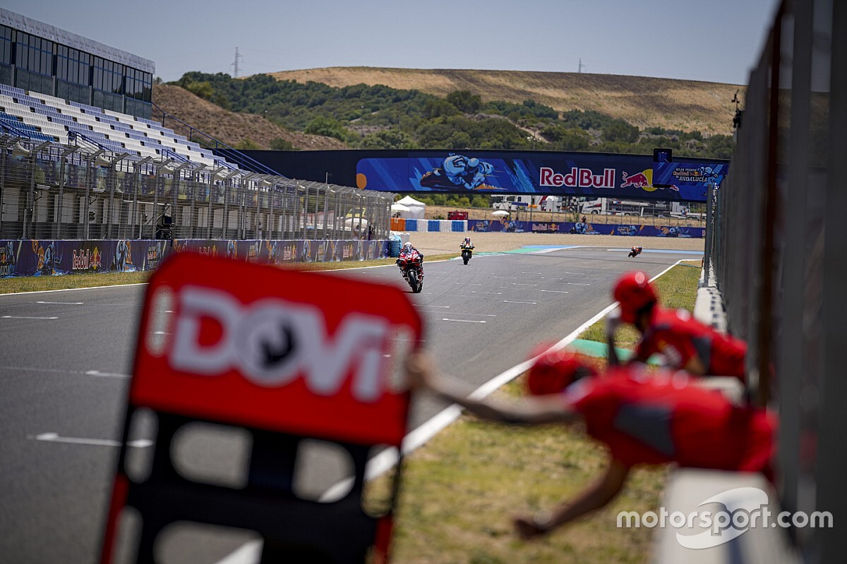 Dovizioso: “Marc tiene opciones; con un objetivo comete aún menos errores”