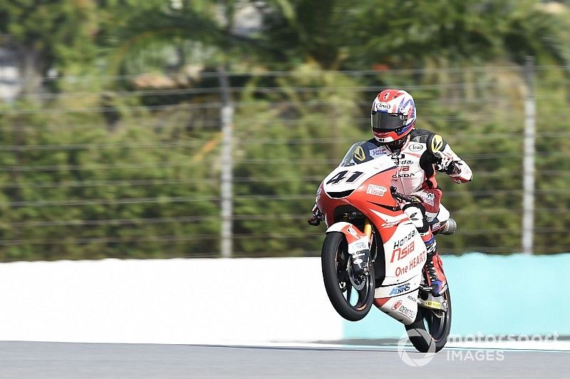 Moto3, Sepang, Libere 3: Atiratphuvapat precede Arbolino e Bezzecchi