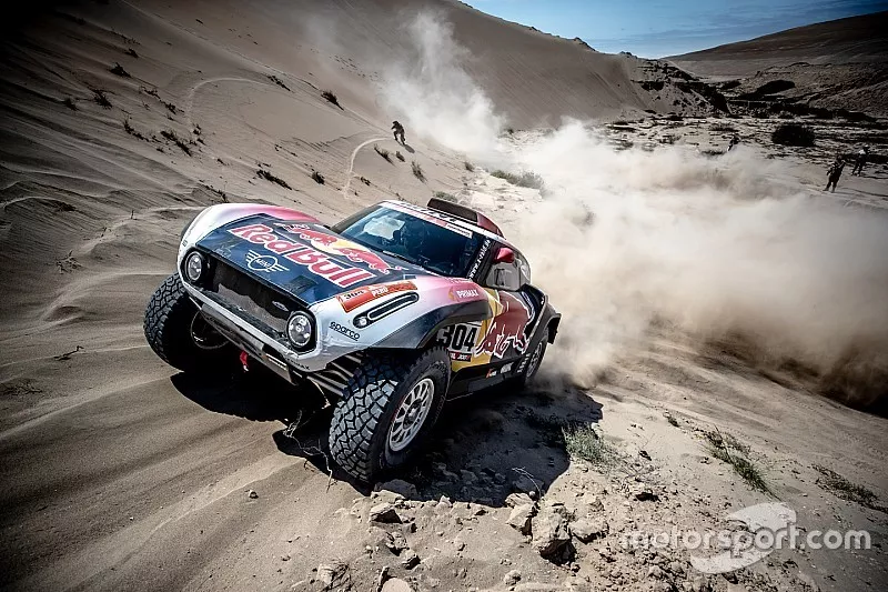 #304 X-Raid Mini JCW Team: St&eacute;phane Peterhansel, David Castera