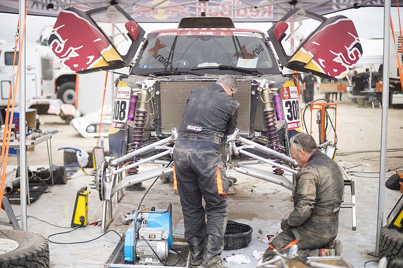 Galería: la jornada de descanso del Dakar, nada inactiva