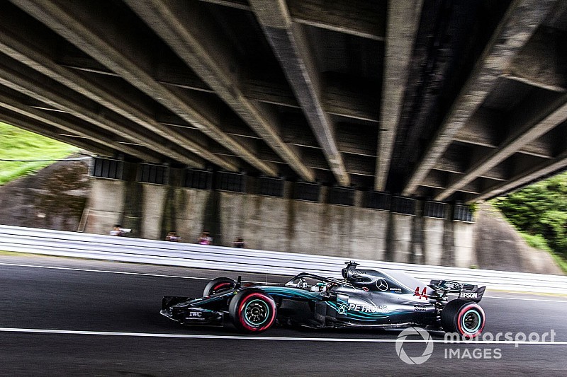 Hamilton y Mercedes aplastan a sus rivales en los libres 2 de Suzuka