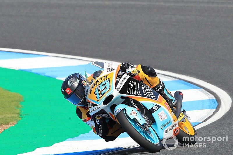 Moto3 Jepang: Rodrigo rebut pole, Sasaki kecelakaan