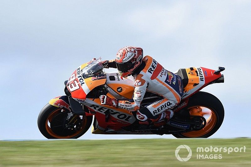 MotoGP, Phillip Island: la pioggia rilancia Marquez che si prende la pole