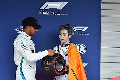 Hamilton: persze, hogy jobb lenne, ha nem hólyagosodnának az F1-gumik