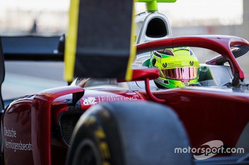 Teljessé vált a Formula 2 idei mezőnye