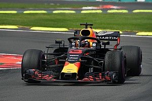 Ricciardo begint race in Brazilië met gridstraf
