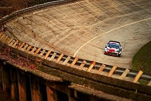 Ogier supera un susto y queda cerca del título en Monza