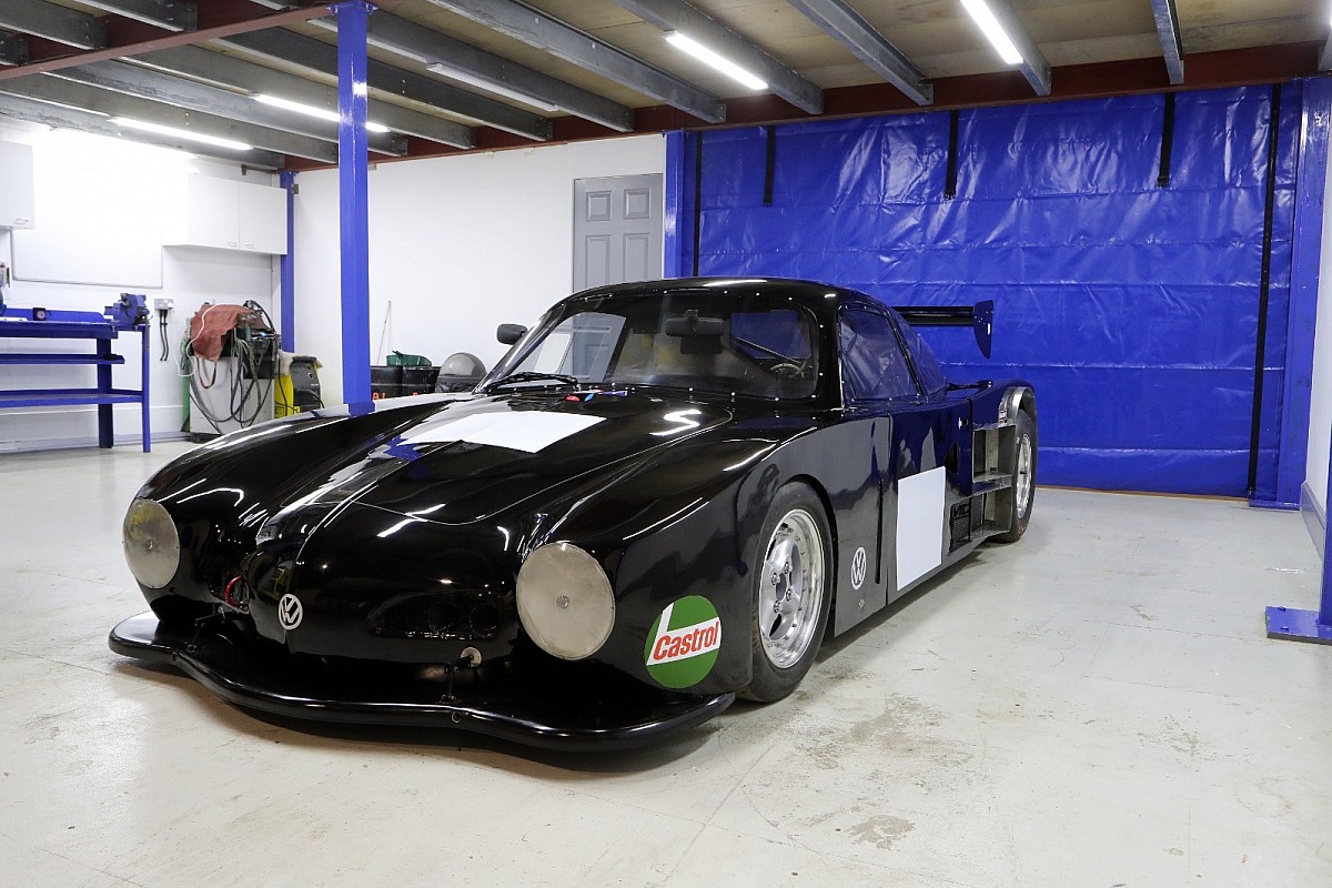 Successful Karmann Ghia Special Saloon