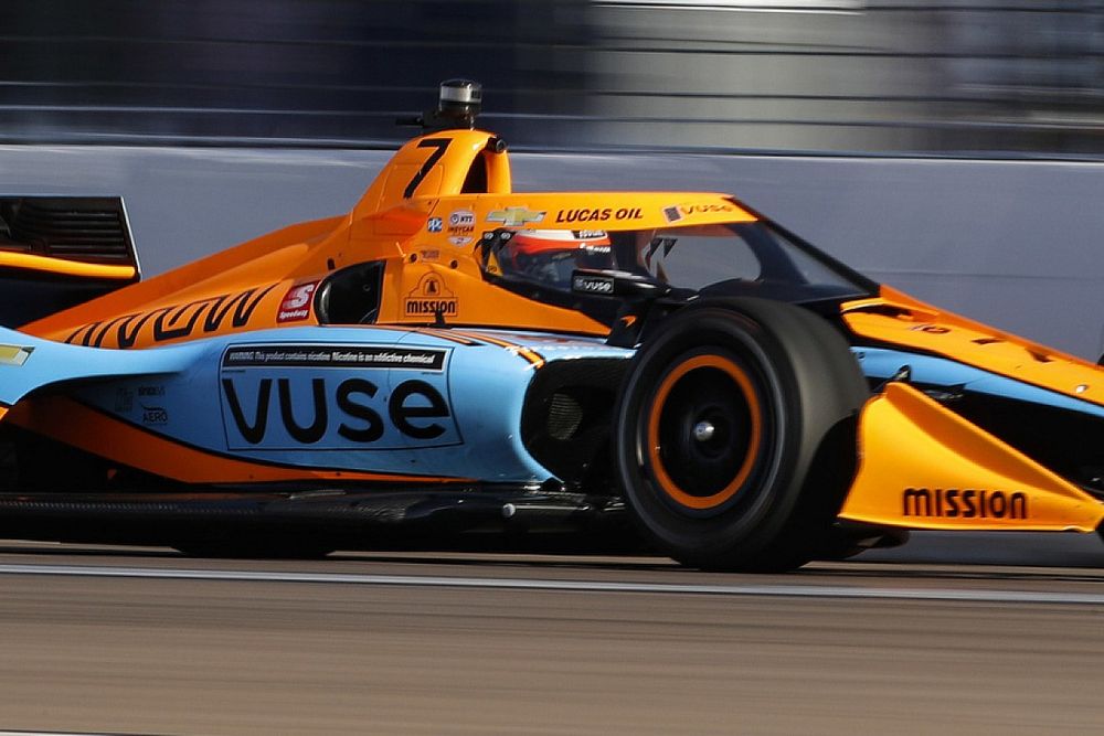 Пилот McLaren выиграл квалификацию IndyCar в Техасе