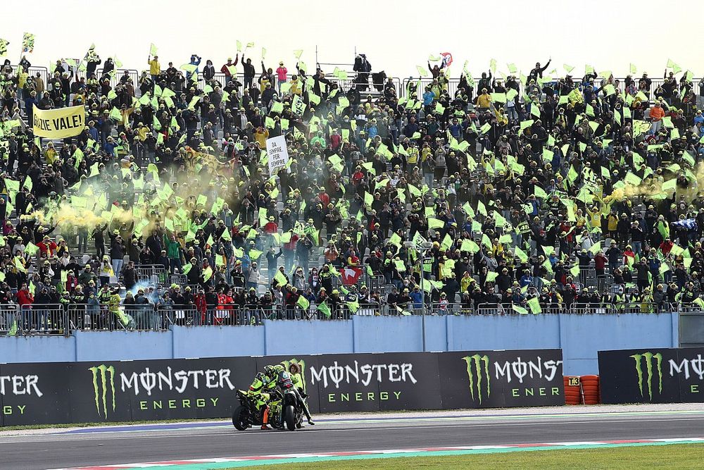 Valentino Rossi ému par ses adieux au public italien