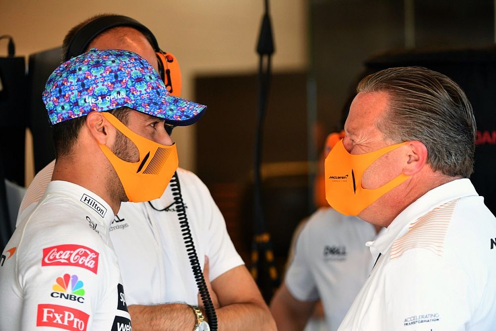 McLaren, Ricciardo'nun daha çok çabalamasını istemiş