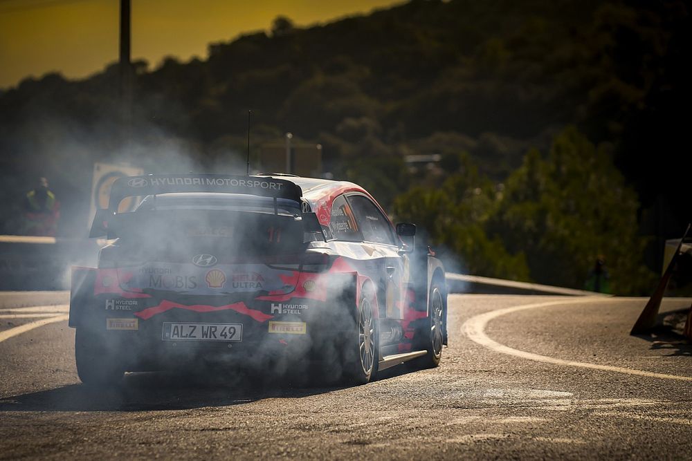 WRC, Rally Spagna, PS2: Neuville-Evans, che duello