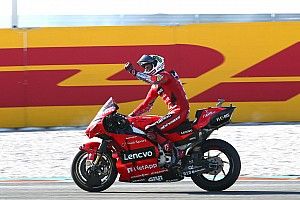 Fotogallery MotoGP | A Valencia Bagnaia trionfa nel giorno di Rossi