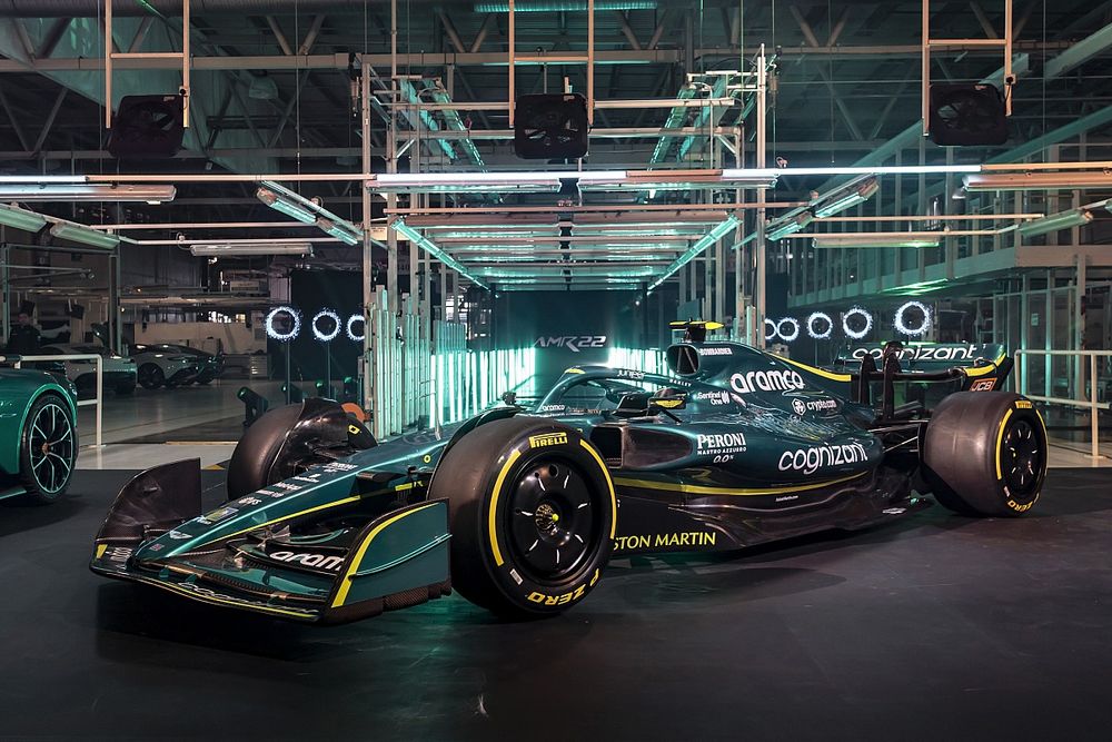 The big team tightrope that Aston Martin must walk