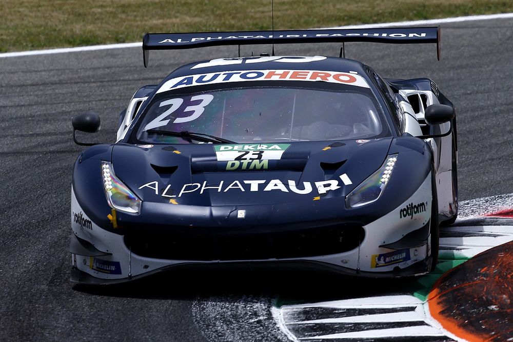Элбон одержал первую победу в гонке DTM