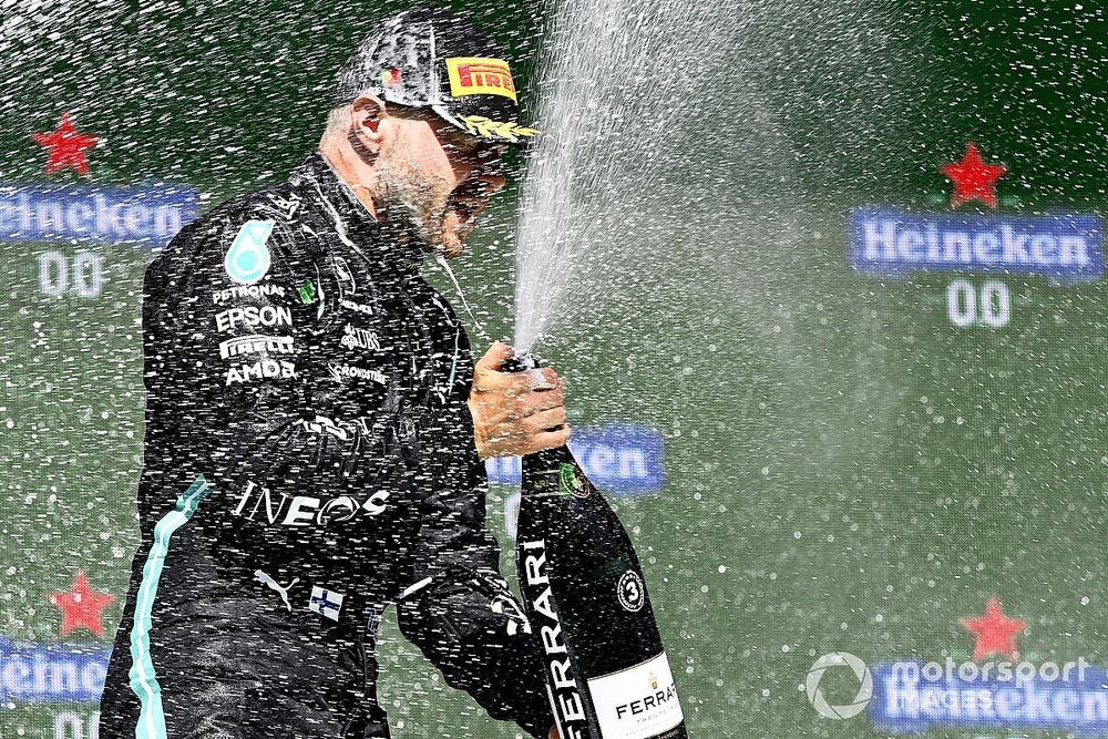 Bottas Bantah Dirinya Akan Diganti di Tengah Musim