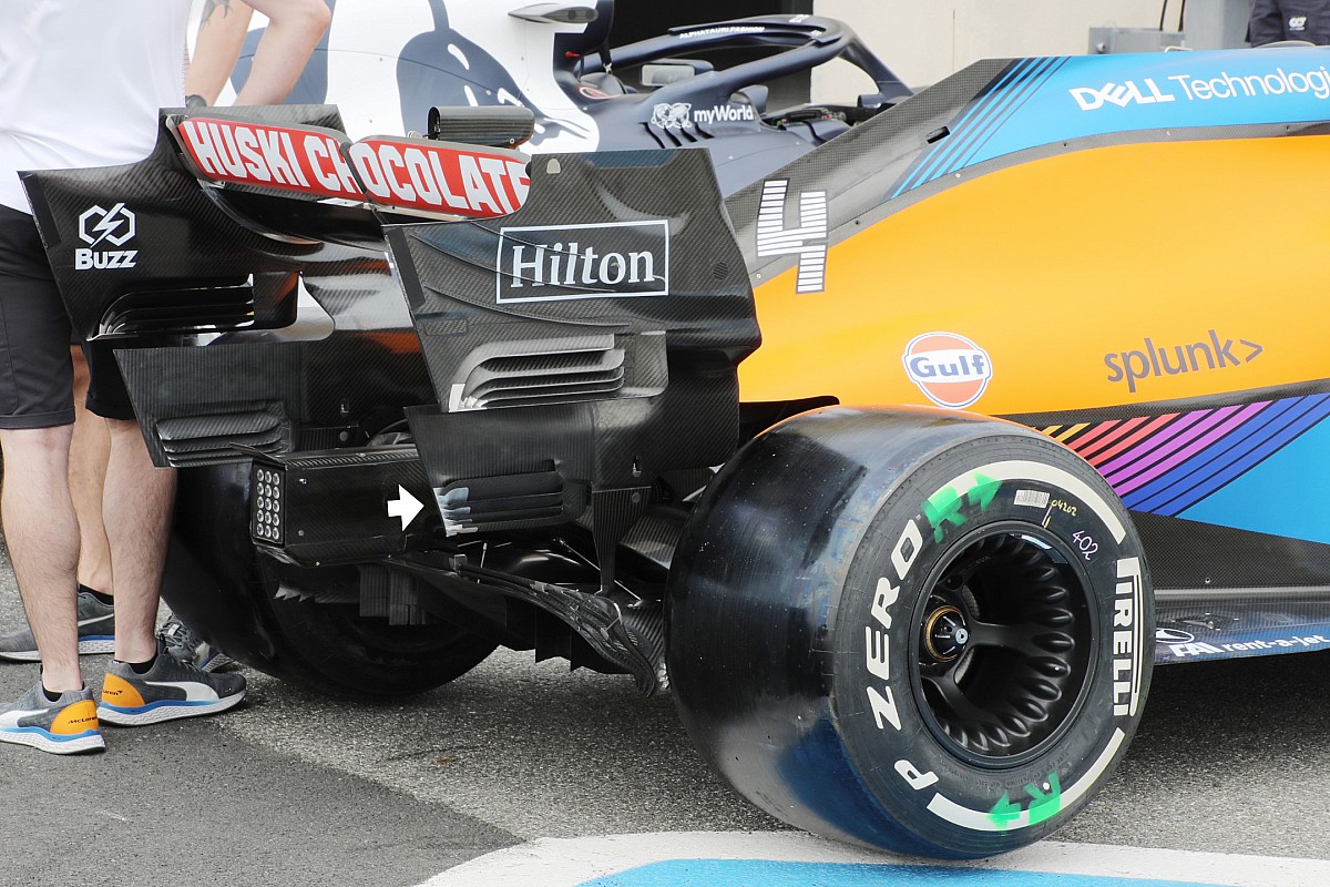 McLaren: quattro soffiaggi per ripulire la scia della MCL35 M
