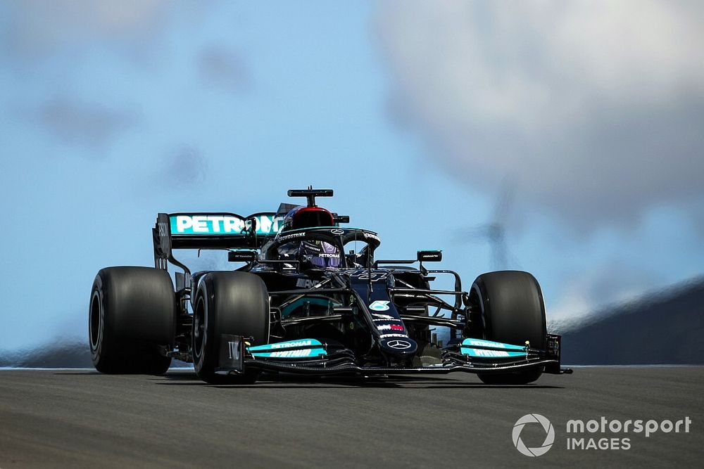 Hamilton a leggyorsabb a portugál FP2-n, egy másodpercen belül a top-12!